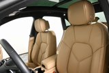 Used 2025 Porsche Macan image 5