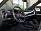 Certified 2025 Porsche Cayenne image 4