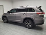 Used 2018 Toyota Highlander LE w/ Carpet Mat Package (TMS) image 3