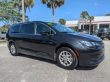 Certified 2022 Chrysler Voyager LX image 2