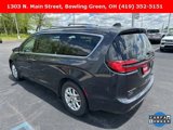 Certified 2021 Chrysler Pacifica Touring-L image 4