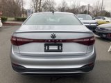 Certified 2025 Volkswagen Jetta SE w/ Sunroof Package image 4