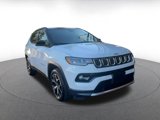 Used 2025 Jeep Compass Limited image 3