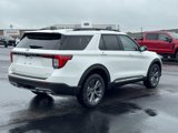 New 2025 Ford Explorer Active w/ Active Comfort Package image 3