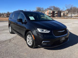 Used 2022 Chrysler Pacifica Touring-L image 3