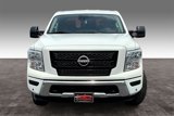 Used 2024 Nissan Titan SV w/ SV Convenience Package image 4