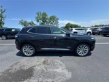 New 2025 Buick Envision Avenir image 4