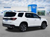 New 2025 Honda Pilot Touring image 3