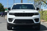 New 2025 Jeep Grand Cherokee Laredo image 6