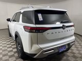 New 2025 Nissan Pathfinder Platinum image 6
