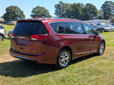 Used 2018 Chrysler Pacifica Limited image 3