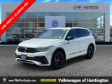 Certified 2024 Volkswagen Tiguan SE R-Line image 2