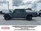 New 2025 Jeep Gladiator Sport image 4
