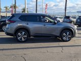 Used 2025 Nissan Rogue SL image 4