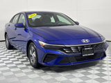 Used 2024 Hyundai Elantra SE image 3