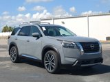New 2025 Nissan Pathfinder Platinum image 2
