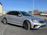 Used 2017 Volkswagen Passat 1.8T R-Line image 2