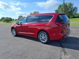 New 2025 Chrysler Pacifica Select image 5