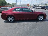 Used 2018 Chrysler 300 Touring image 2