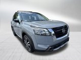 New 2025 Nissan Pathfinder Platinum image 3