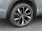 New 2025 Volkswagen Atlas SEL Premium R-Line image 4