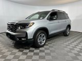 Used 2025 Honda Passport TrailSport image 3