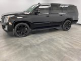 Used 2020 Cadillac Escalade ESV Luxury image 3