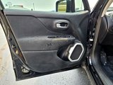 Used 2018 Jeep Renegade Latitude image 3