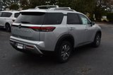 New 2025 Nissan Pathfinder SL image 5