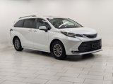 Used 2023 Toyota Sienna XLE image 2