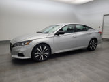 Used 2022 Nissan Altima 2.5 SR image 2