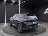 Used 2024 Nissan Rogue SV image 4