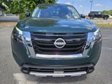 New 2025 Nissan Pathfinder Platinum image 2