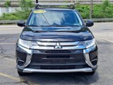 Used 2018 Mitsubishi Outlander ES image 2