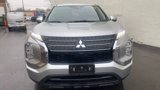 Used 2022 Mitsubishi Outlander ES image 2