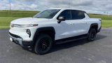 New 2025 Chevrolet Silverado EV LT image 4
