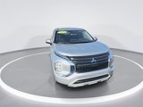 New 2025 Mitsubishi Outlander SE image 3