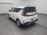Used 2023 Kia Soul LX w/ LX Technology Package image 5