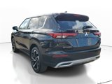New 2025 Mitsubishi Outlander SE image 5