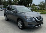 Used 2017 Nissan Rogue SV w/ SV Premium Package image 4