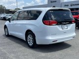 Used 2022 Chrysler Voyager LX image 5