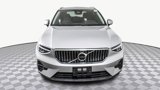 Used 2025 Volvo XC40 B5 Plus image 2