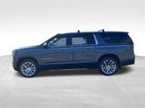 Used 2025 Chevrolet Suburban Premier image 2