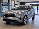Certified 2023 Toyota Highlander XLE image 2