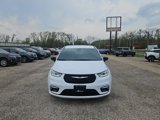 New 2025 Chrysler Pacifica Select image 4