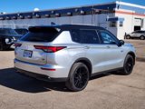 Used 2025 Mitsubishi Outlander 4WD Plug-In Hybrid image 3