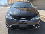 Used 2018 Chrysler Pacifica Limited image 4