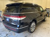 Used 2024 Lincoln Navigator Reserve image 4