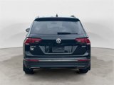 Used 2021 Volkswagen Tiguan SE w/ Panoramic Sunroof Package image 4