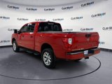 Used 2023 Nissan Titan SV w/ SV Convenience Package image 3